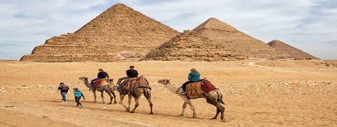 Giza Pyramids, Sphinx & Grand Egyptian Museum